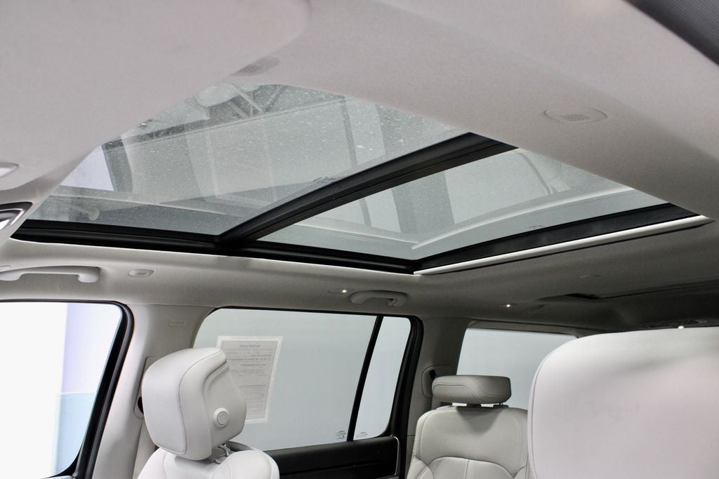 2024 Jeep Wagoneer Base