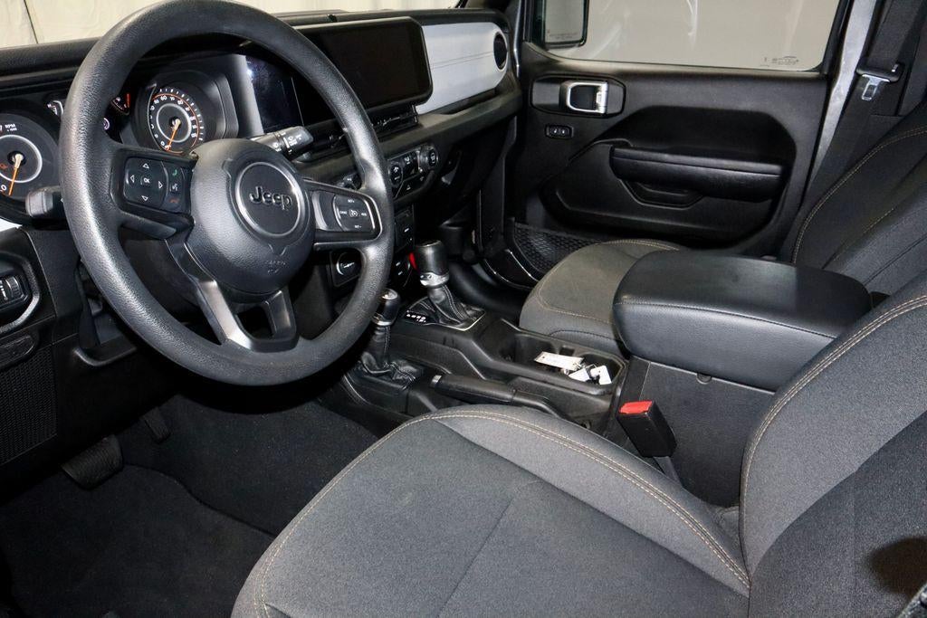 2024 Jeep Gladiator Nighthawk
