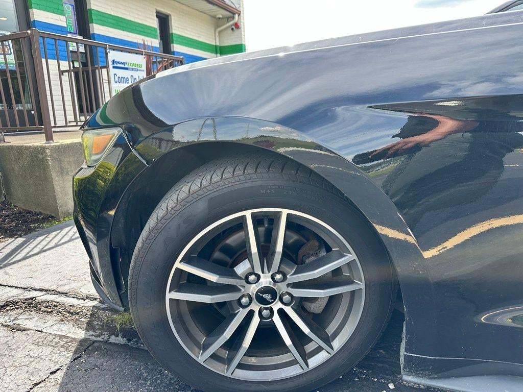 2017 Ford Mustang EcoBoost Premium