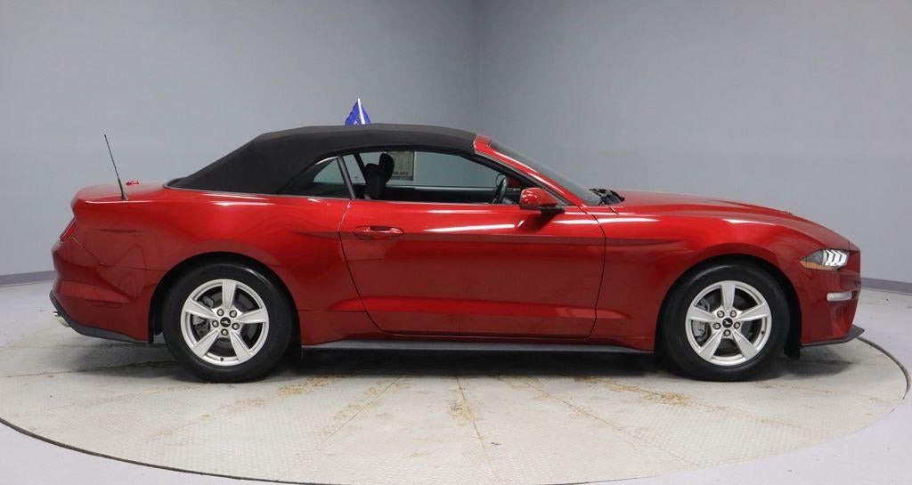 2021 Ford Mustang EcoBoost