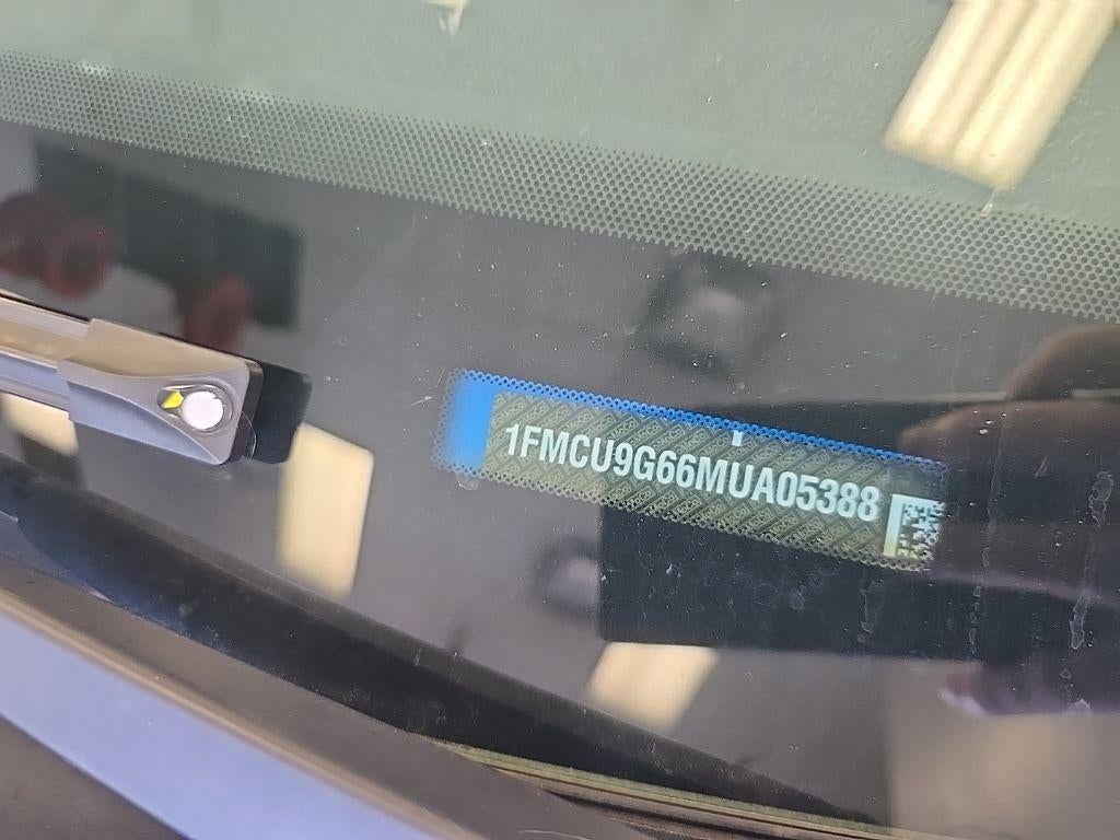 2021 Ford Escape SE