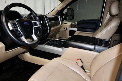 2017 Ford Super Duty F-250 SRW Lariat