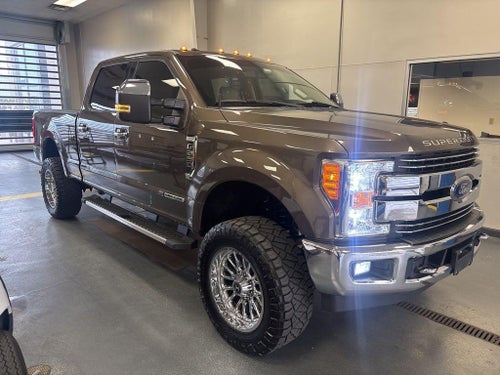 2017 Ford Super Duty F-250 SRW Lariat