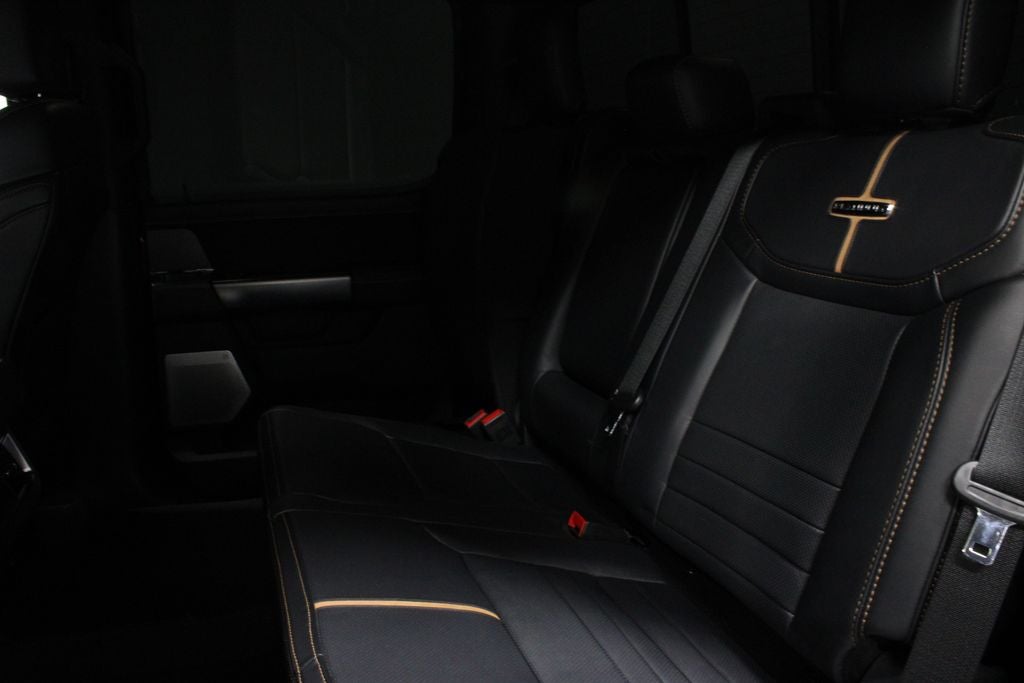 2024 Ford Super Duty F-250 SRW Platinum