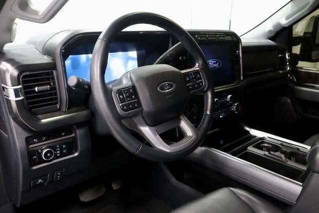 2024 Ford Super Duty F-350 DRW Lariat