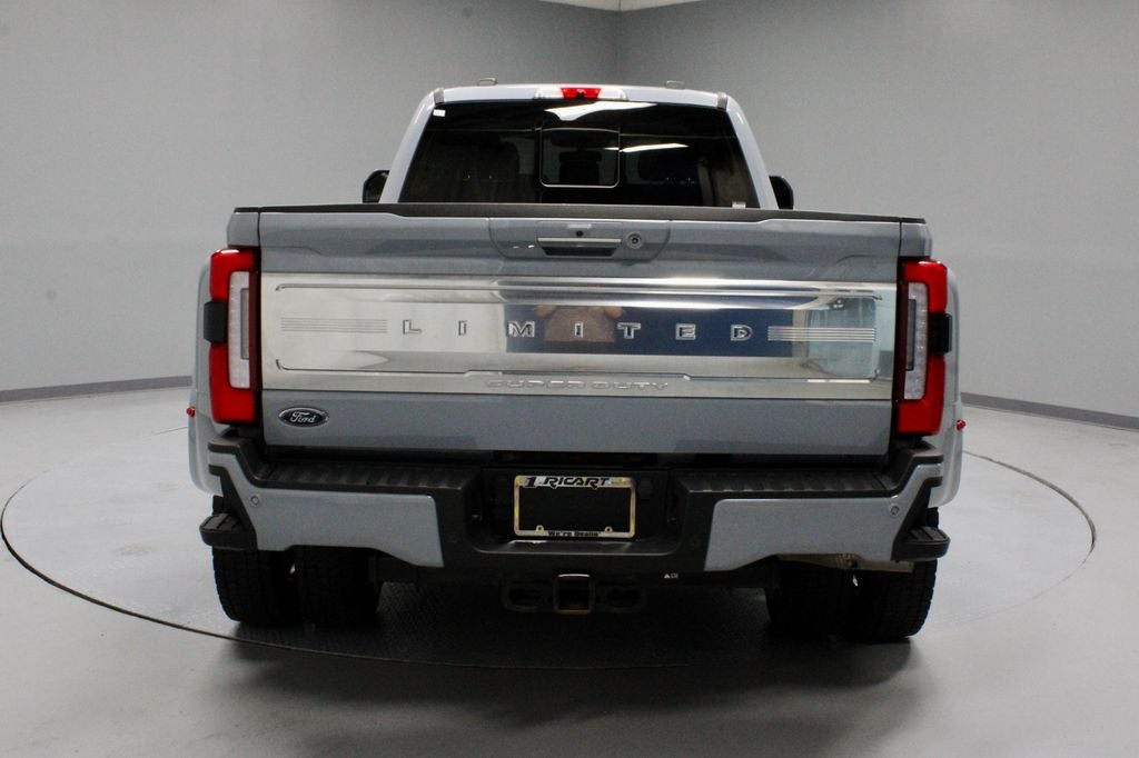 2024 Ford Super Duty F-450 DRW Limited