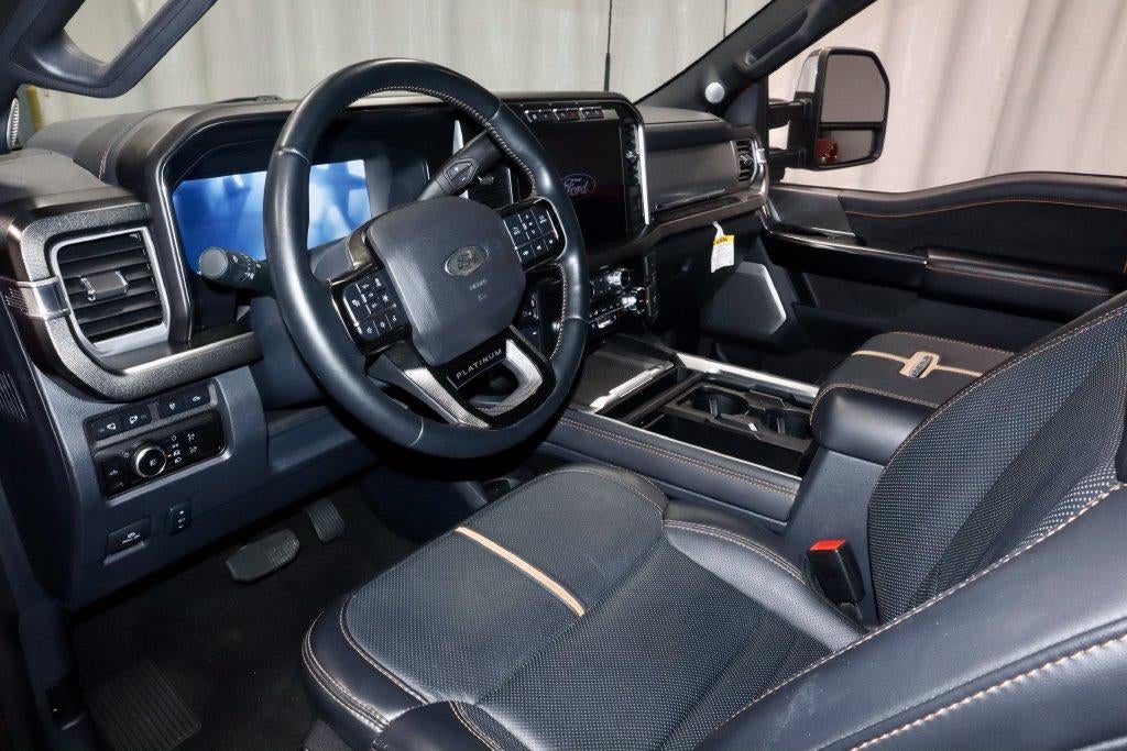 2024 Ford Super Duty F-450 DRW Platinum