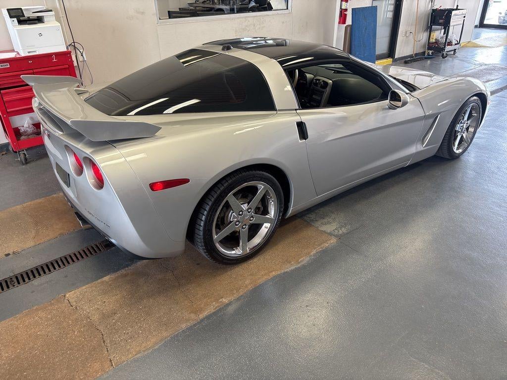 2005 Chevrolet Corvette Base