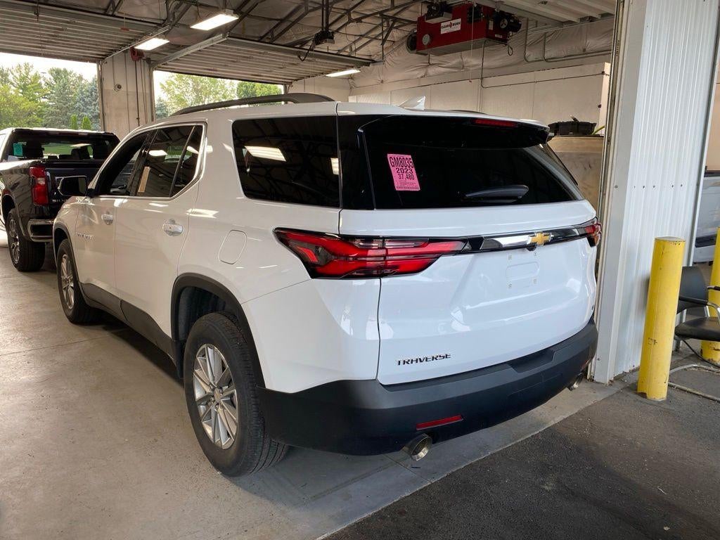 2023 Chevrolet Traverse LT