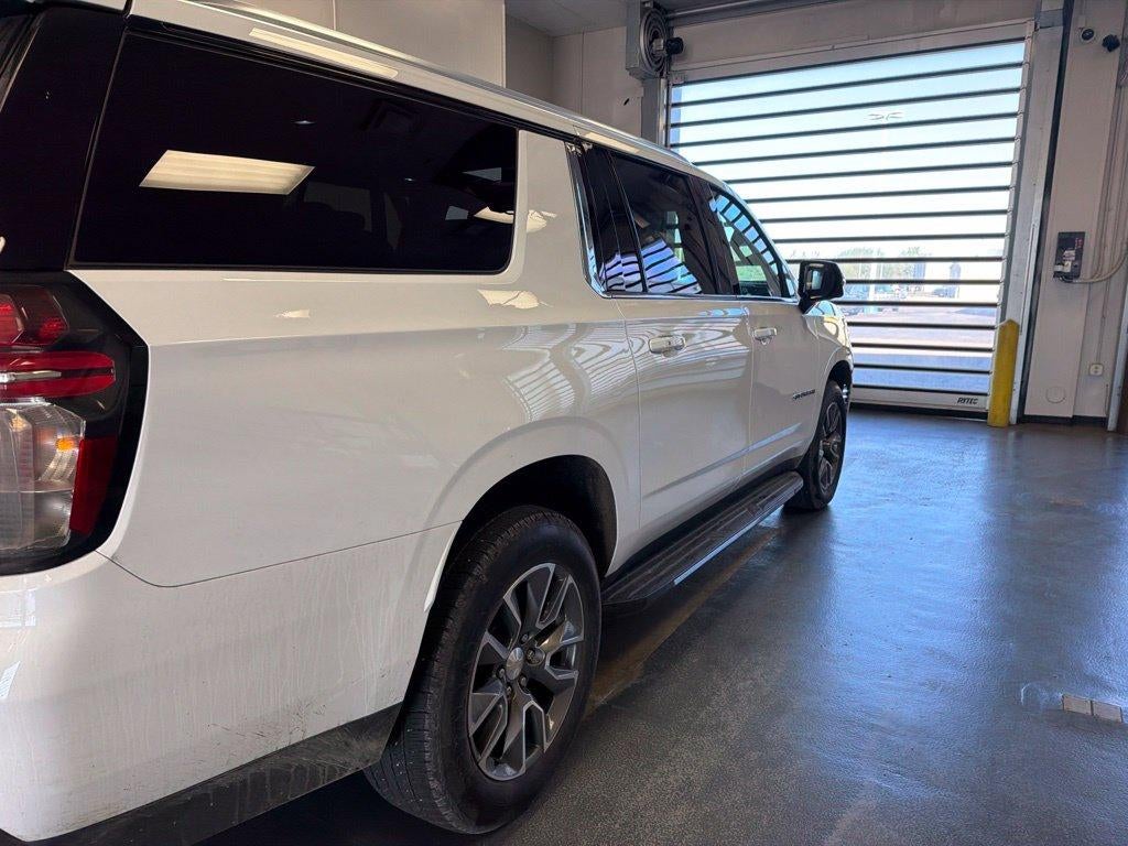 2024 Chevrolet Suburban LT