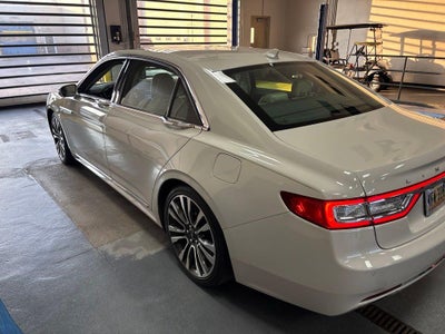2019 Lincoln Continental Select