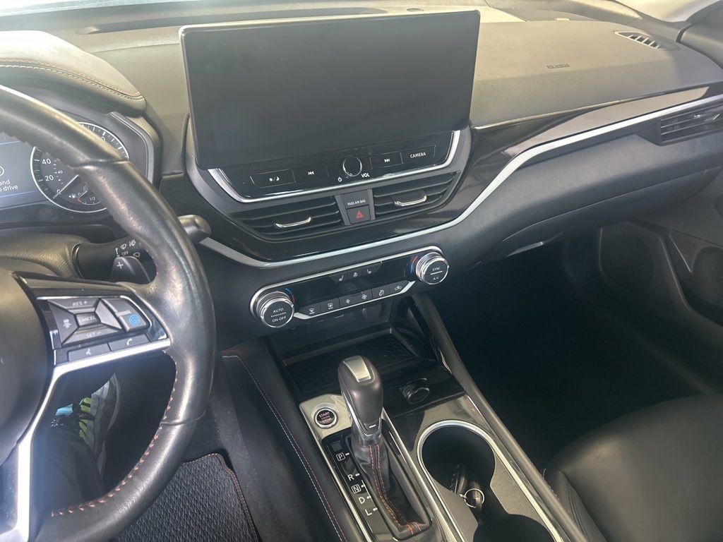 2023 Nissan Altima 2.0 SR