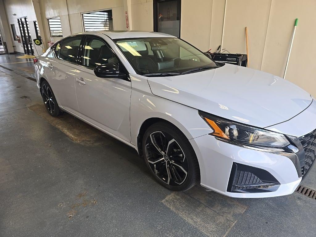2023 Nissan Altima 2.5 SR