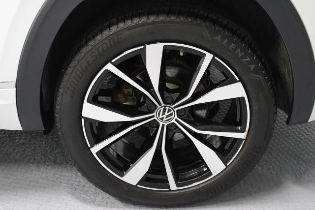 2024 Volkswagen Atlas Cross Sport 2.0T SEL Premium R-Line