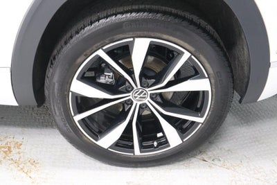 2025 Volkswagen Atlas Cross Sport 2.0T SEL Premium R-Line
