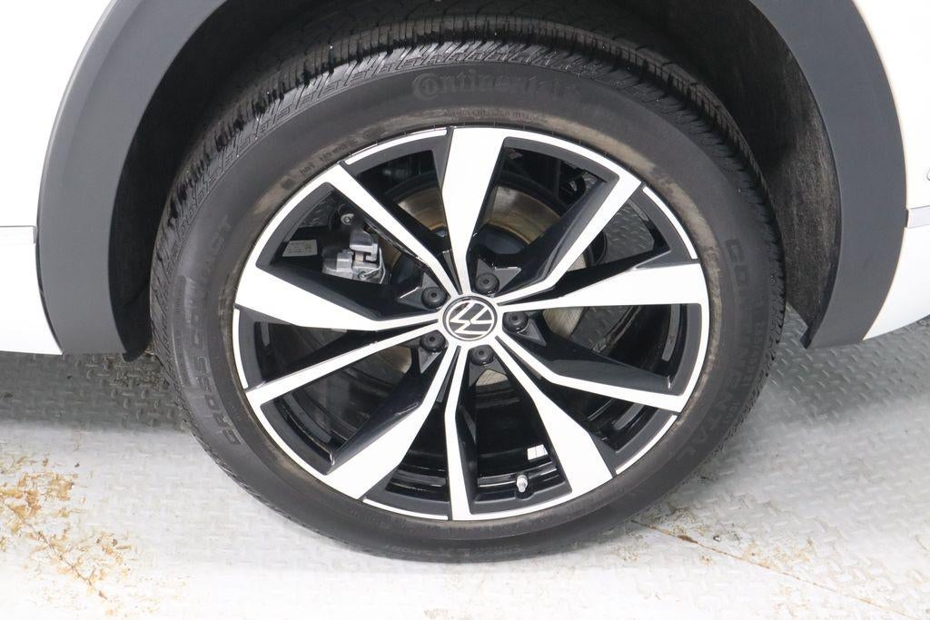 2025 Volkswagen Atlas Cross Sport 2.0T SEL Premium R-Line