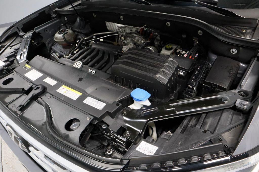 2021 Volkswagen Atlas Cross Sport 3.6L V6 SE w/Technology R-Line