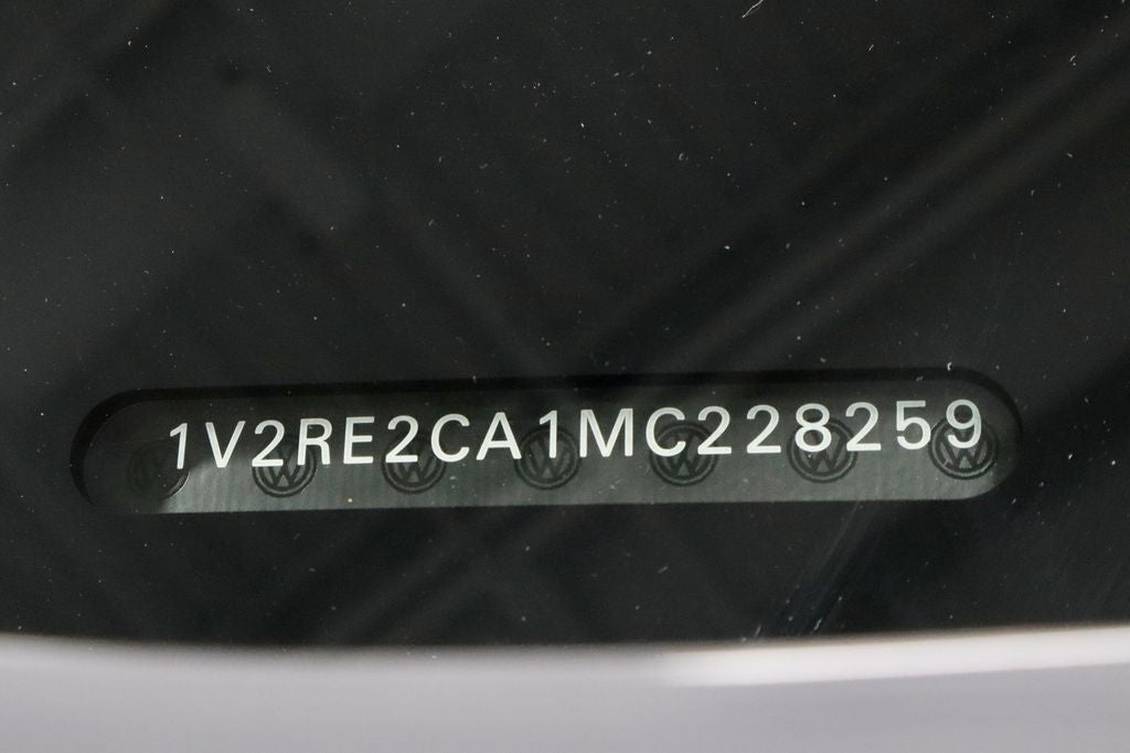 2021 Volkswagen Atlas Cross Sport 3.6L V6 SE w/Technology R-Line