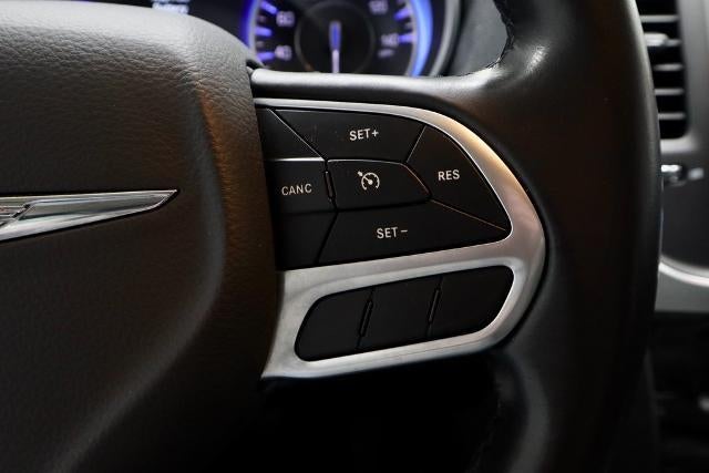 2022 Chrysler 300 Touring