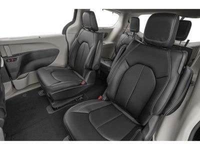 2024 Chrysler Pacifica Select