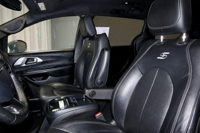 2020 Chrysler Pacifica Launch Edition