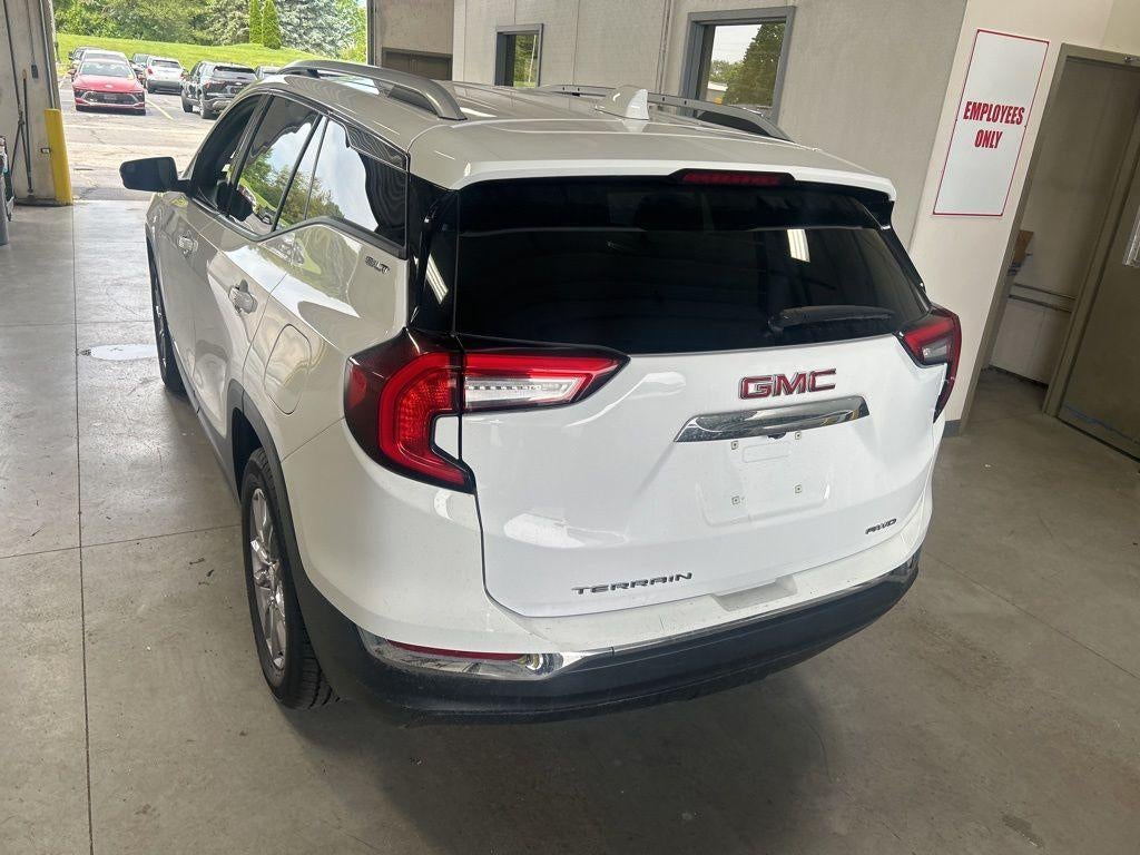 2024 GMC Terrain SLT