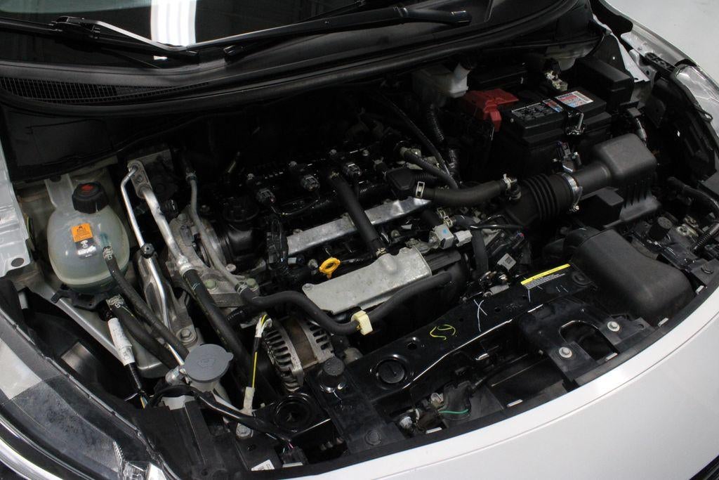 2024 Nissan Versa 1.6 SR