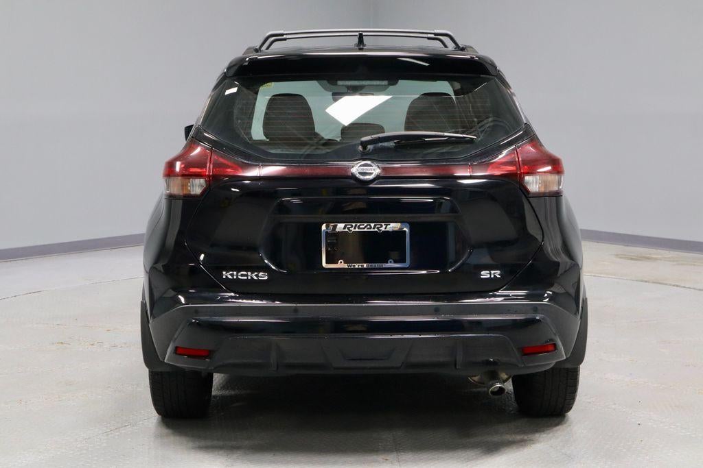 2021 Nissan Kicks SR
