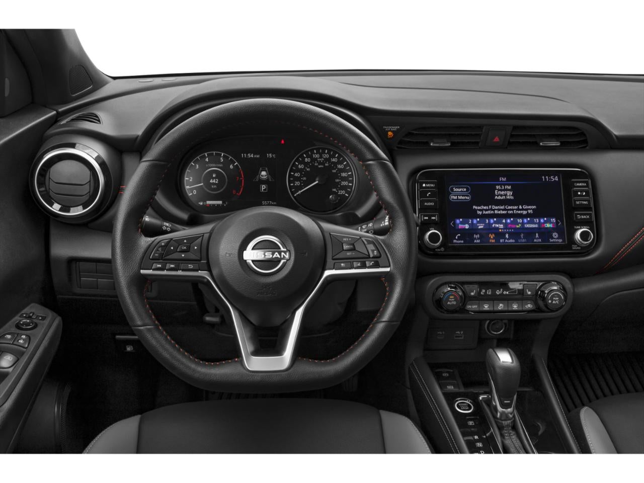 2022 Nissan Kicks SR