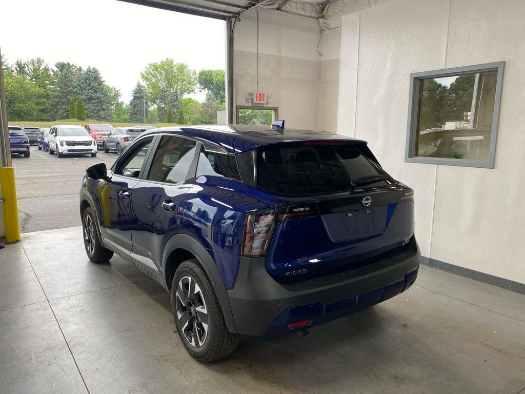 2025 Nissan Kicks SV