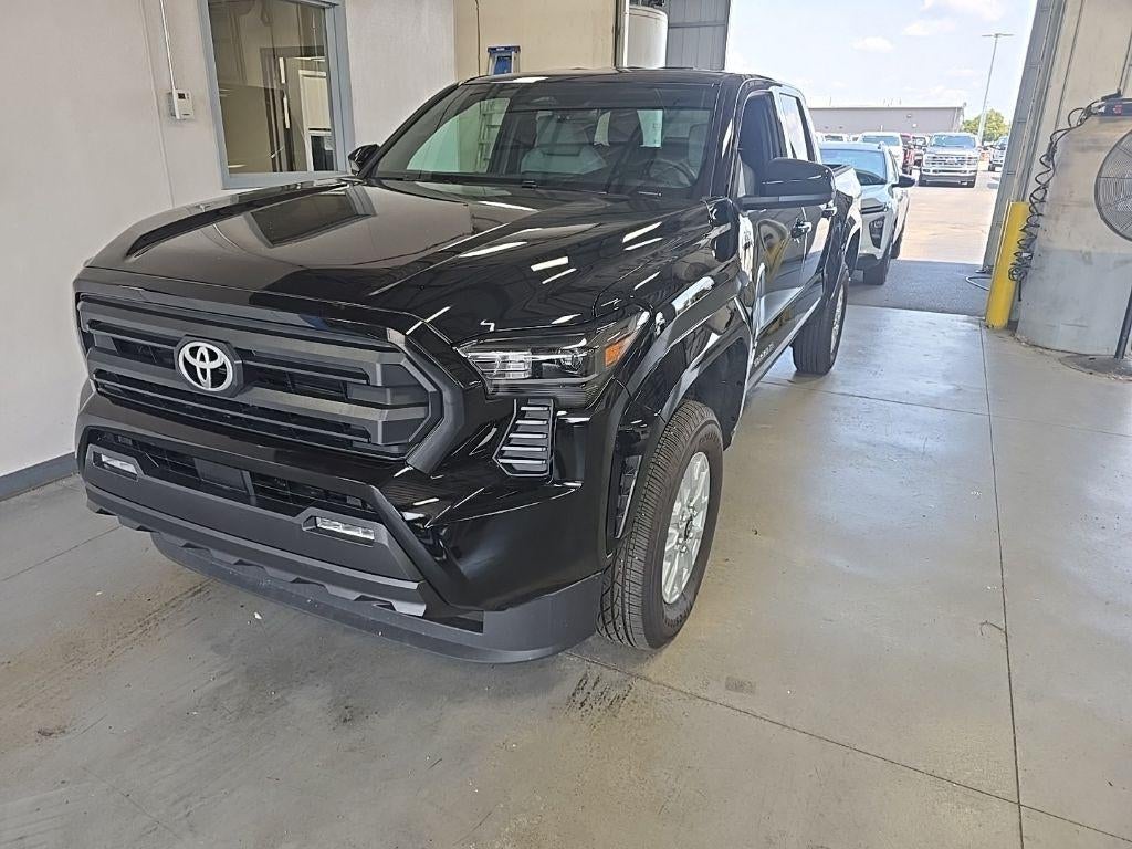 2025 Toyota Tacoma 4WD SR5