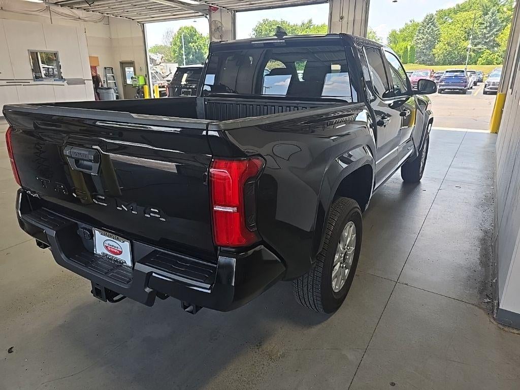 2025 Toyota Tacoma 4WD SR5