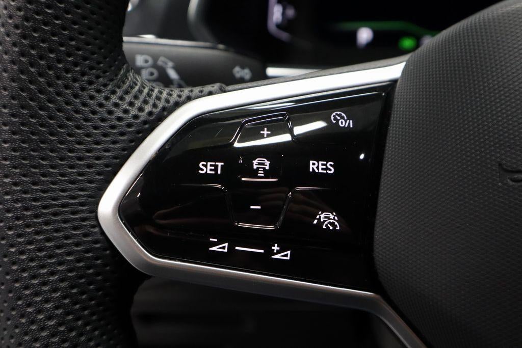 2022 Volkswagen Tiguan 2.0T SEL R-Line