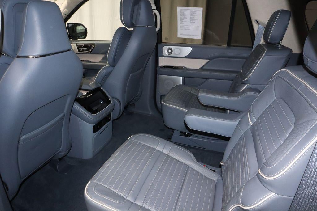 2024 Lincoln Navigator L Black Label