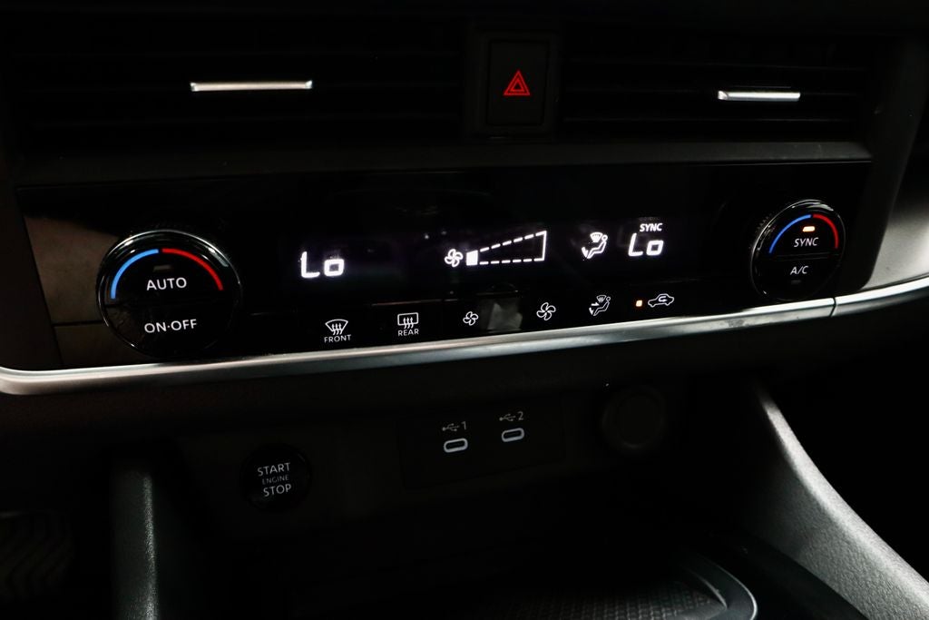 2025 Nissan Rogue SV