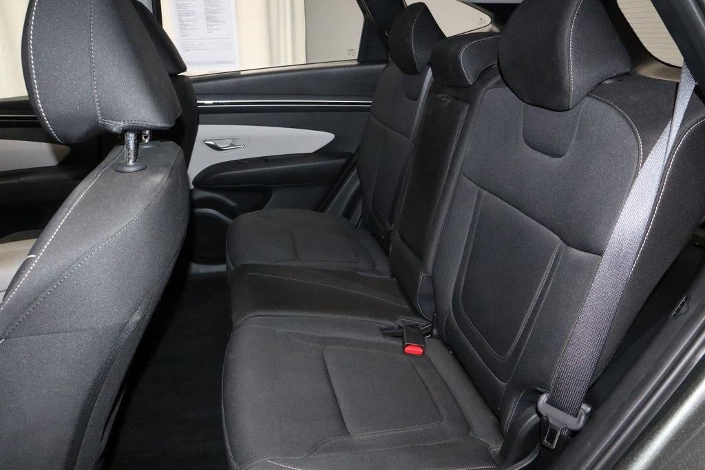 2023 Hyundai TUCSON SE