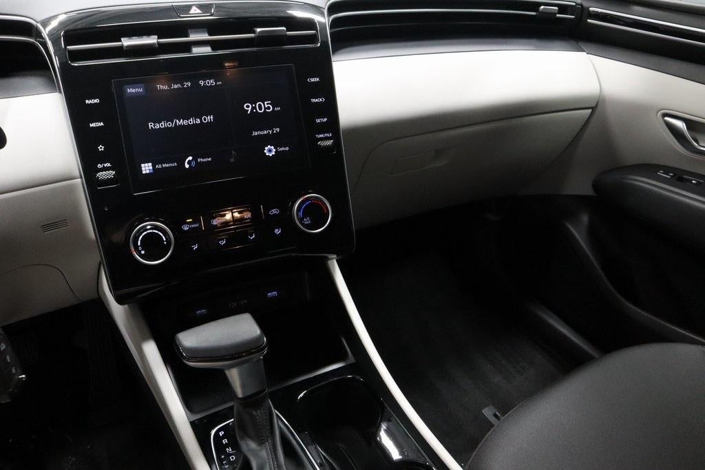 2023 Hyundai TUCSON SE