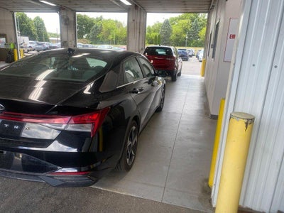 2022 Hyundai ELANTRA SEL