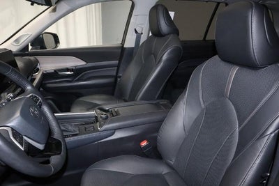 2024 Toyota Grand Highlander Platinum