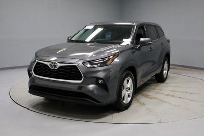 2022 Toyota Highlander LE