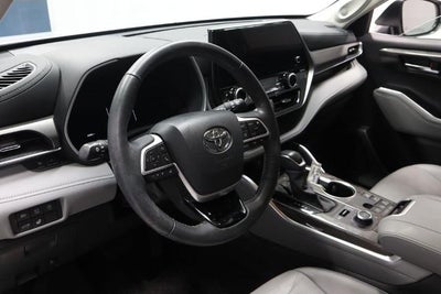 2024 Toyota Highlander Limited