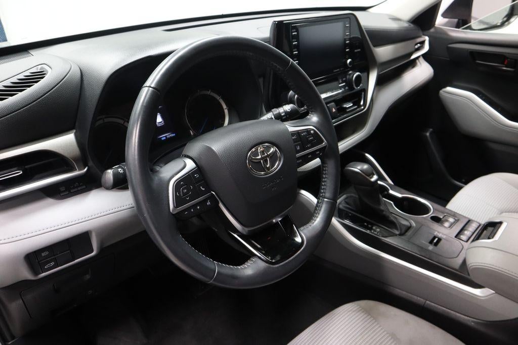 2021 Toyota Highlander LE
