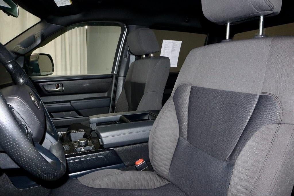 2025 Toyota Tundra 4WD SR5