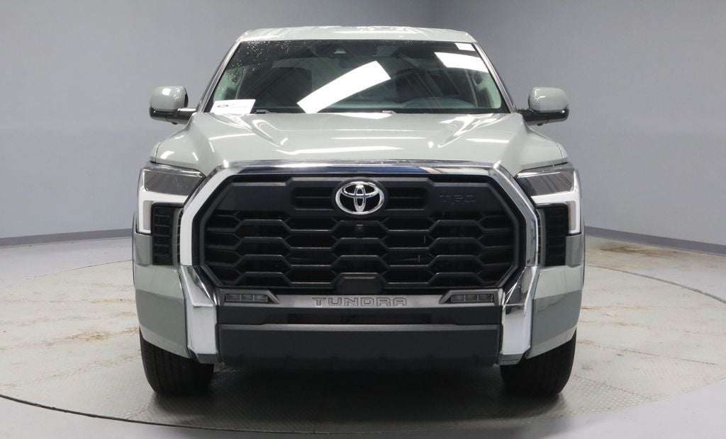 2024 Toyota Tundra 4WD SR5
