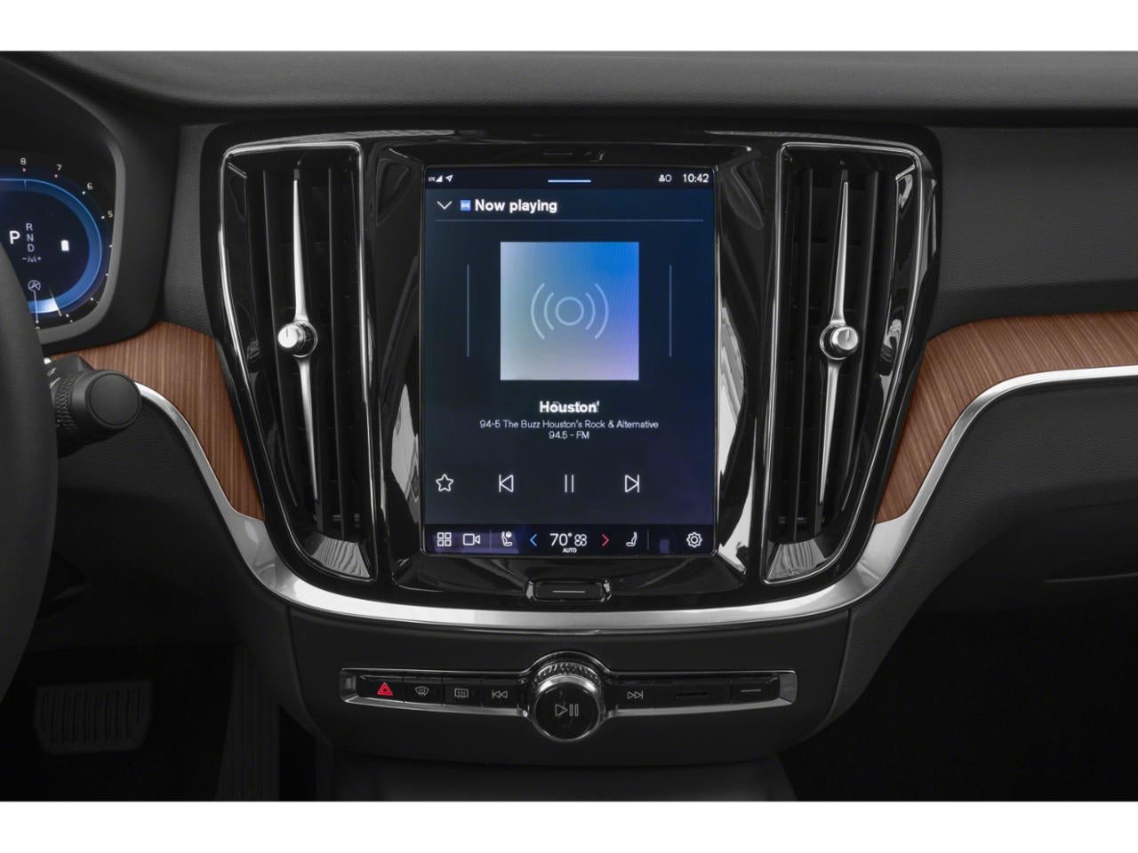 2024 Volvo S60 B5 Core Dark Theme