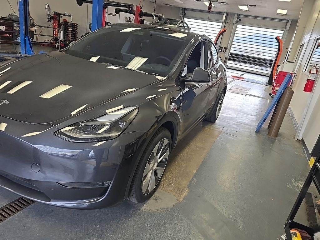 2024 Tesla Model Y Long Range