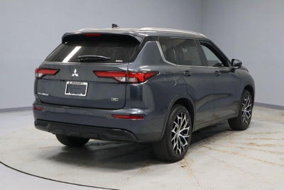 2024 Mitsubishi Outlander SE Black Edition