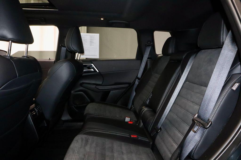 2024 Mitsubishi Outlander SE Black Edition