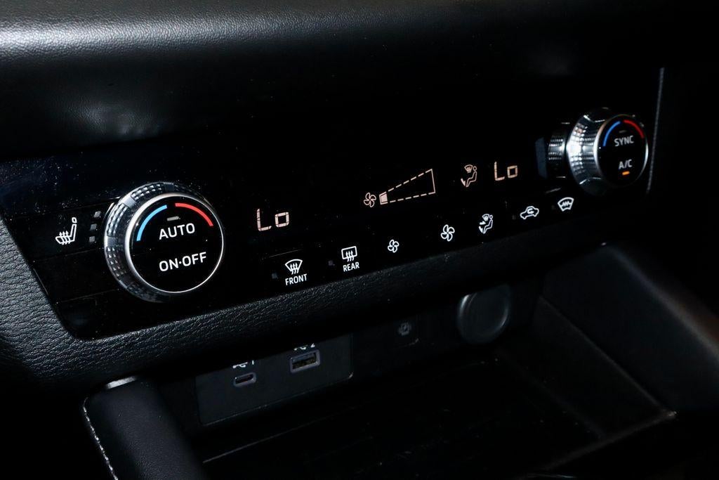 2024 Mitsubishi Outlander SE Black Edition