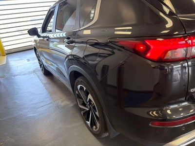 2023 Mitsubishi Outlander PHEV SE